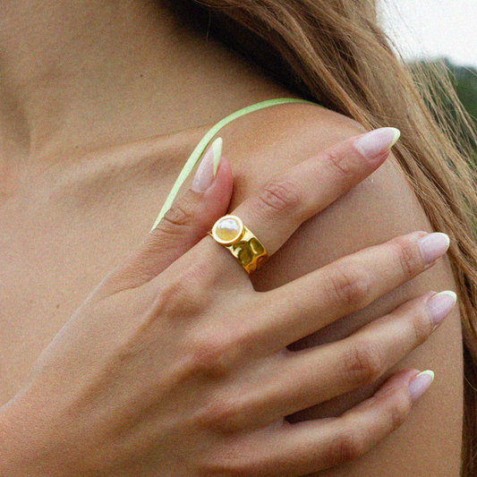 Hera Ring