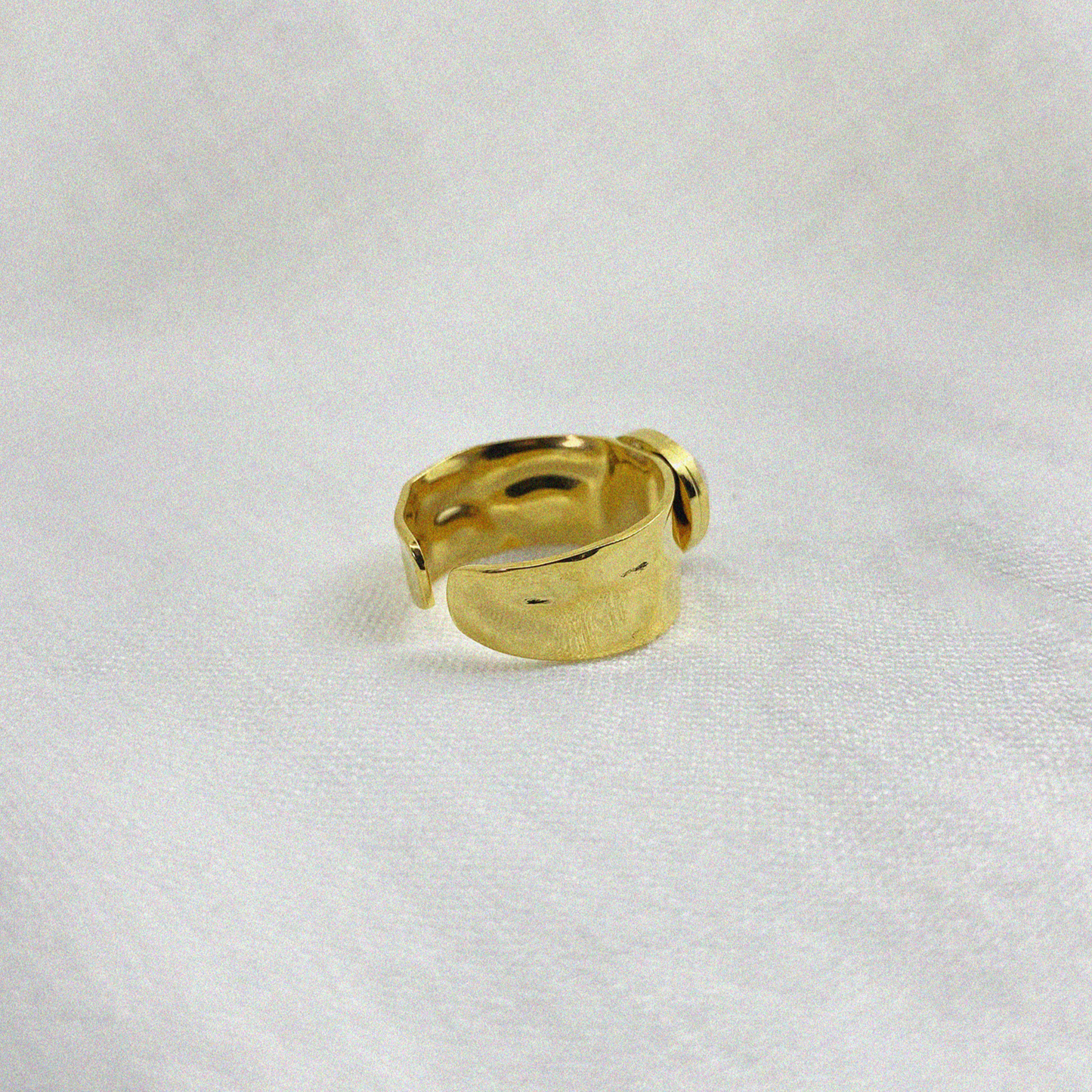 Hera Ring
